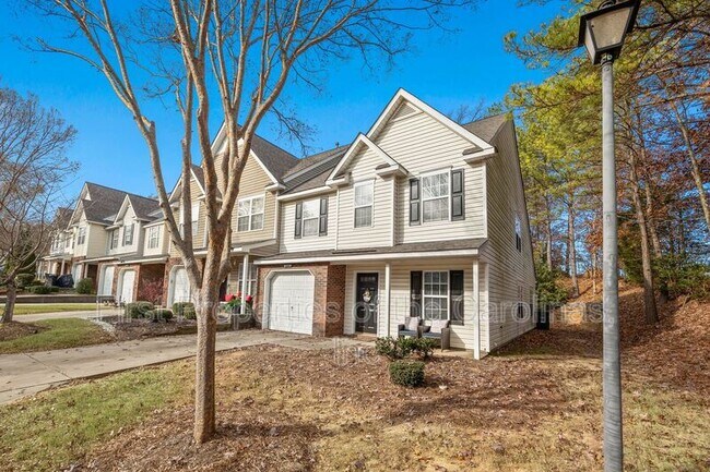 Building Photo - 16865 Timber Crossing Rd