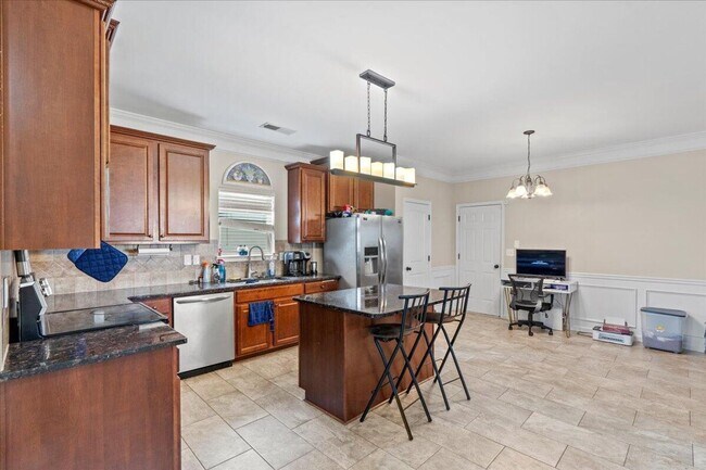 Building Photo - 1112 Grove Landing Ln