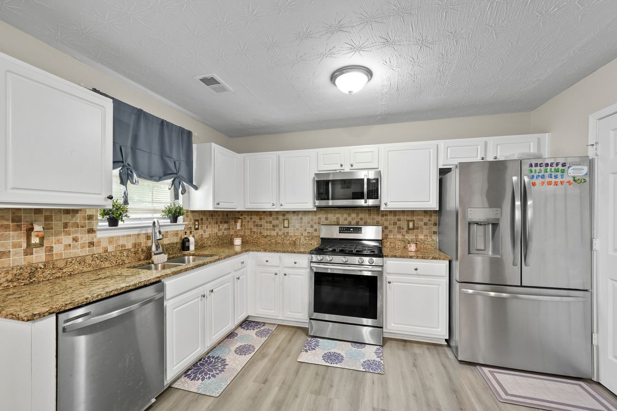 Building Photo - 30 Zebulon Pl