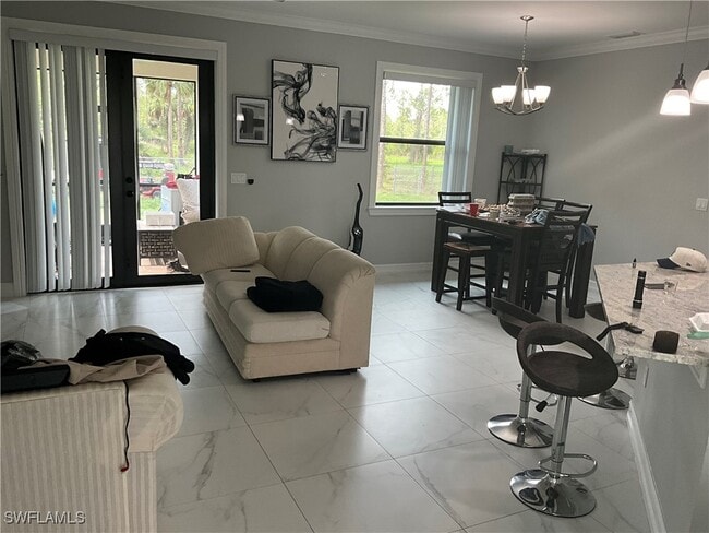 Building Photo - 4143 2nd Ave NE