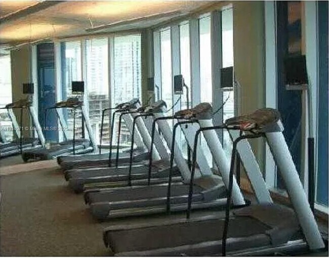 Building Photo - 185 SW 7th St