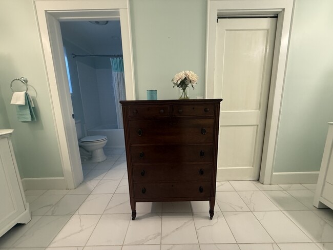 Building Photo - 2105 North St