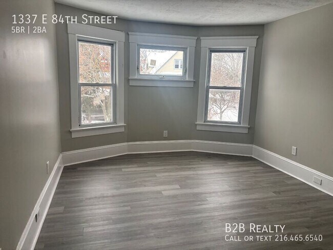 Building Photo - 1337 E 84th St
