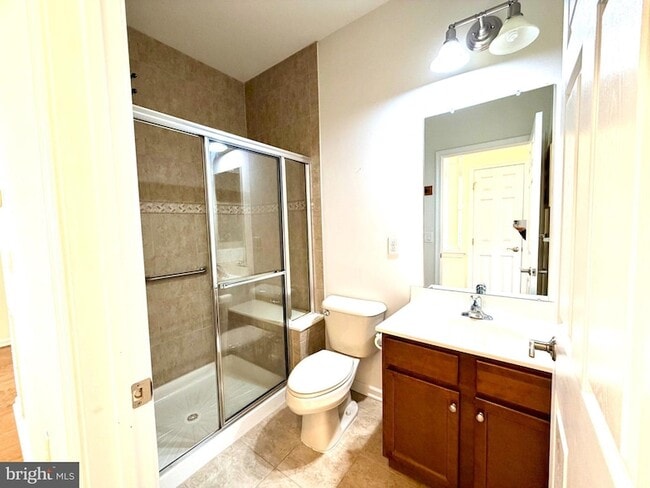 Building Photo - 37 Murano Dr