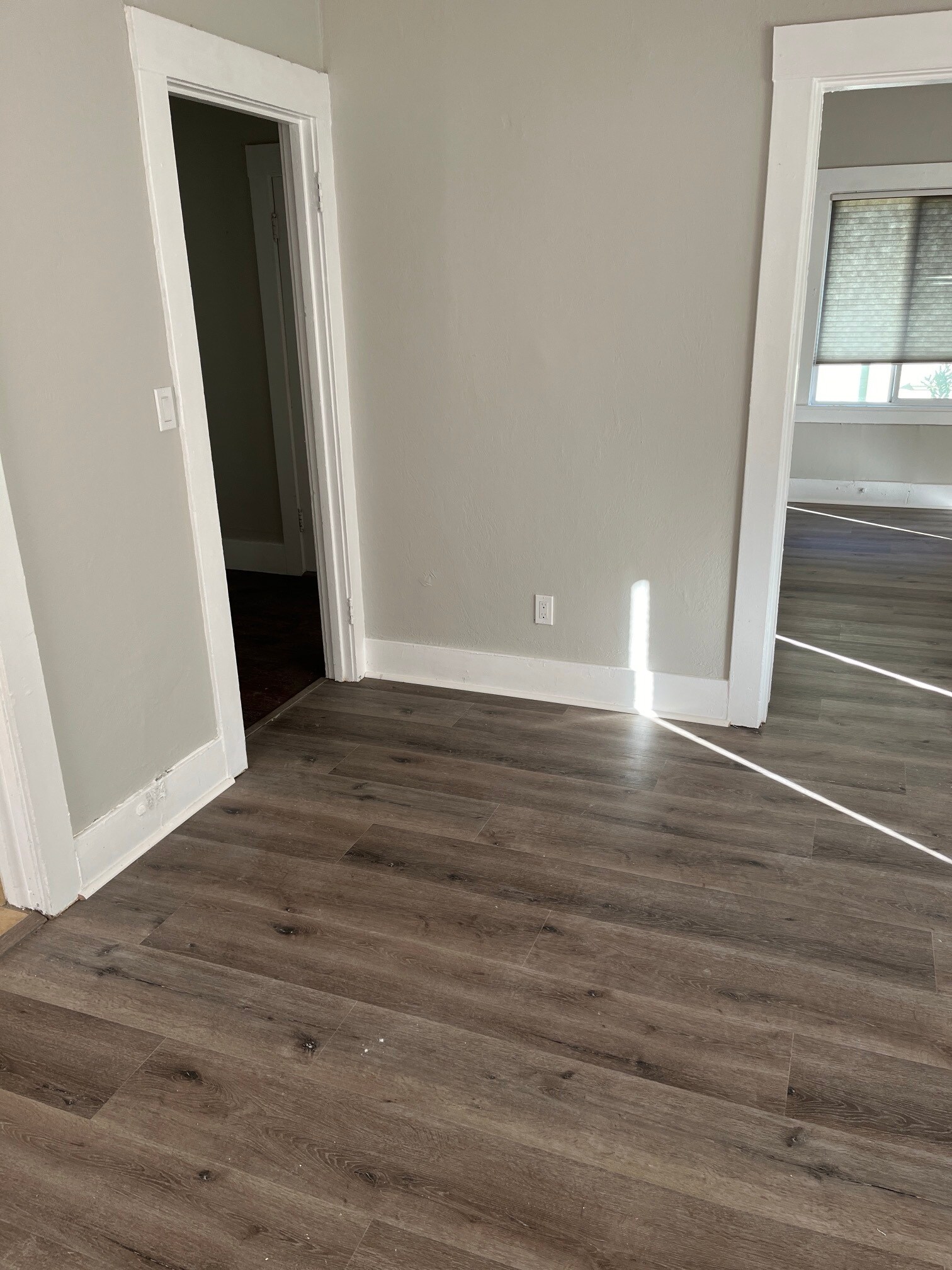 Building Photo - 524 25th St