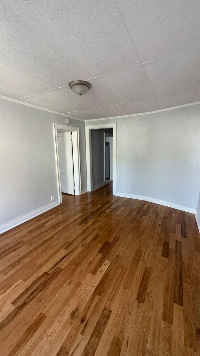 Building Photo - Palisades Apartments