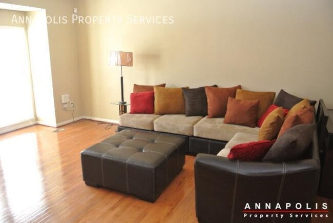 Building Photo - 950 Citrine Ct