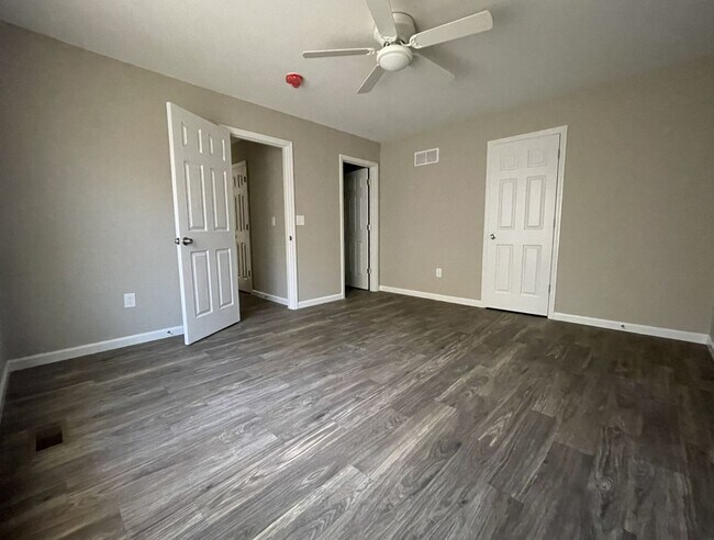 Building Photo - BRAND NEW!! 3 Bed 2.5 Bath house JUST BUILT for rent in Winfield, MO!