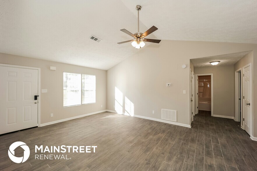 Building Photo - 9195 Fairway Ct