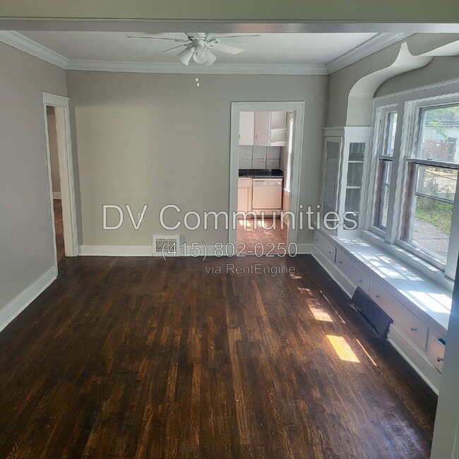 Building Photo - 1637 Eddington Rd