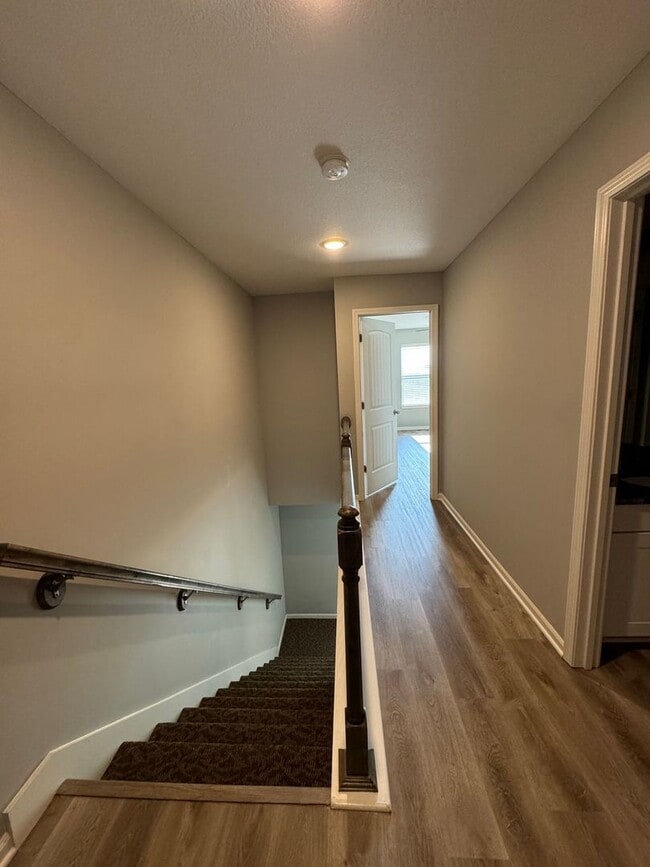 Building Photo - Coming Soon: Well-Maintained 2BR/2.5BA Townhome w/ Garage