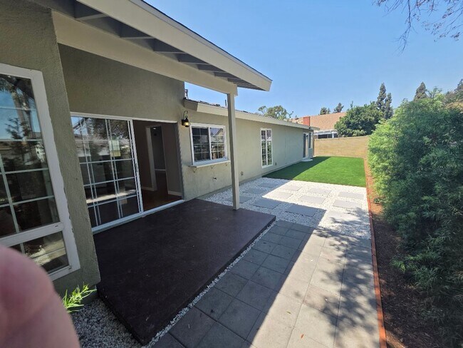 Building Photo - 12947 Arabella Pl