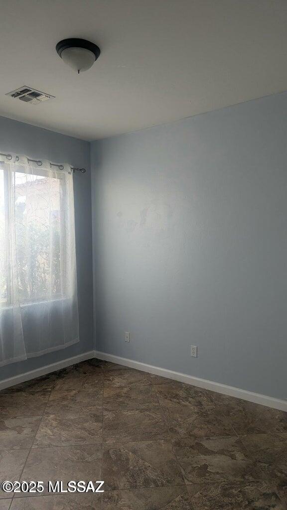 Building Photo - 5554 W Carriage Dr
