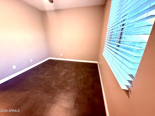 Building Photo - 5051 S Girard St