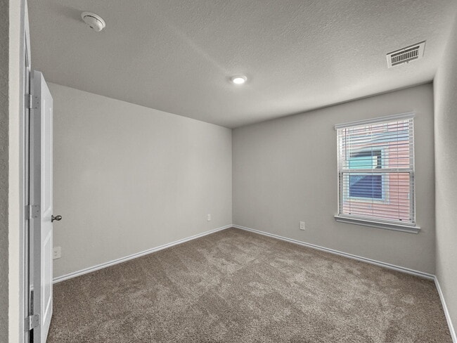 Building Photo - 13008 Dawson Dr