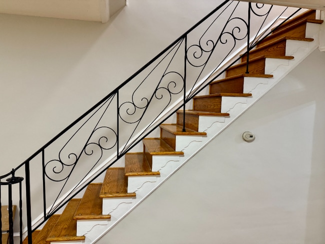 Building Photo - 2628 E Somerset St