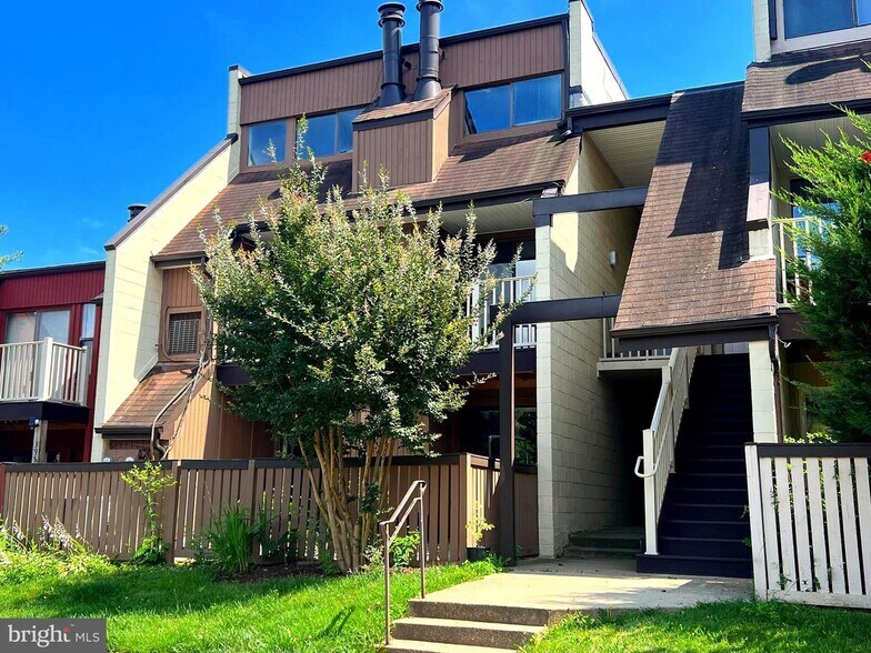 Building Photo - 3949 El Soneta Pl