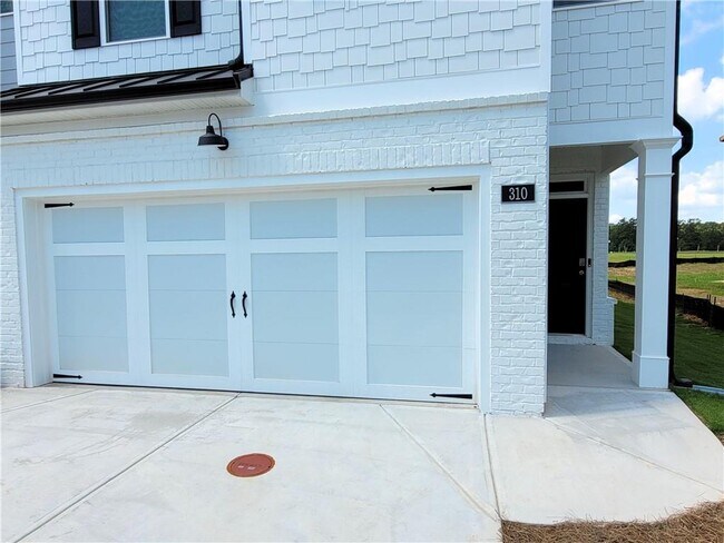 Building Photo - 310 Sound Cir