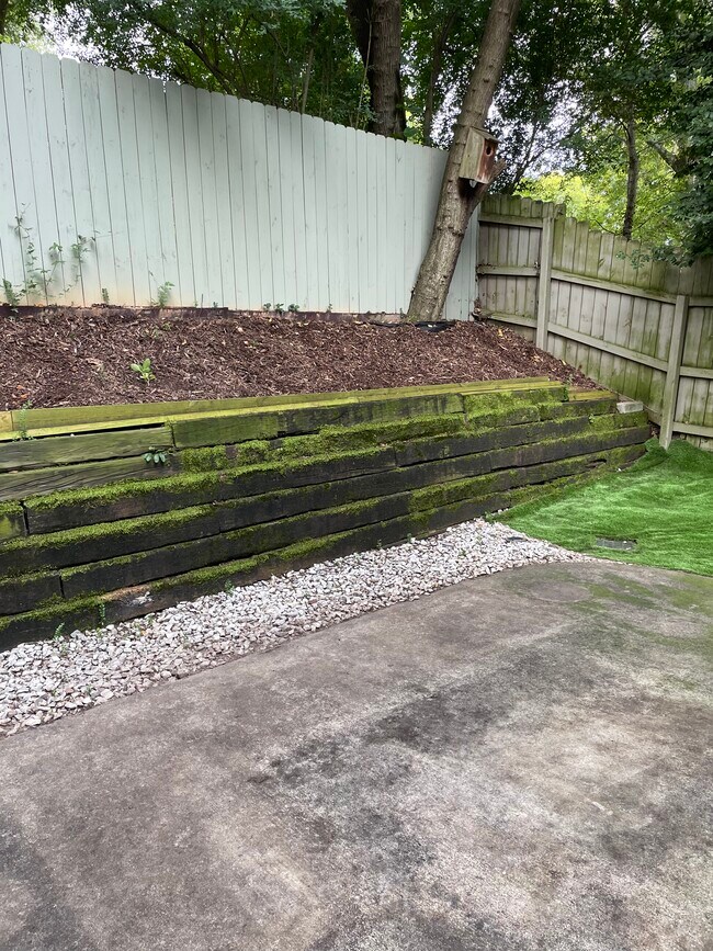 Backyard - 702 Defoors Lndg NW