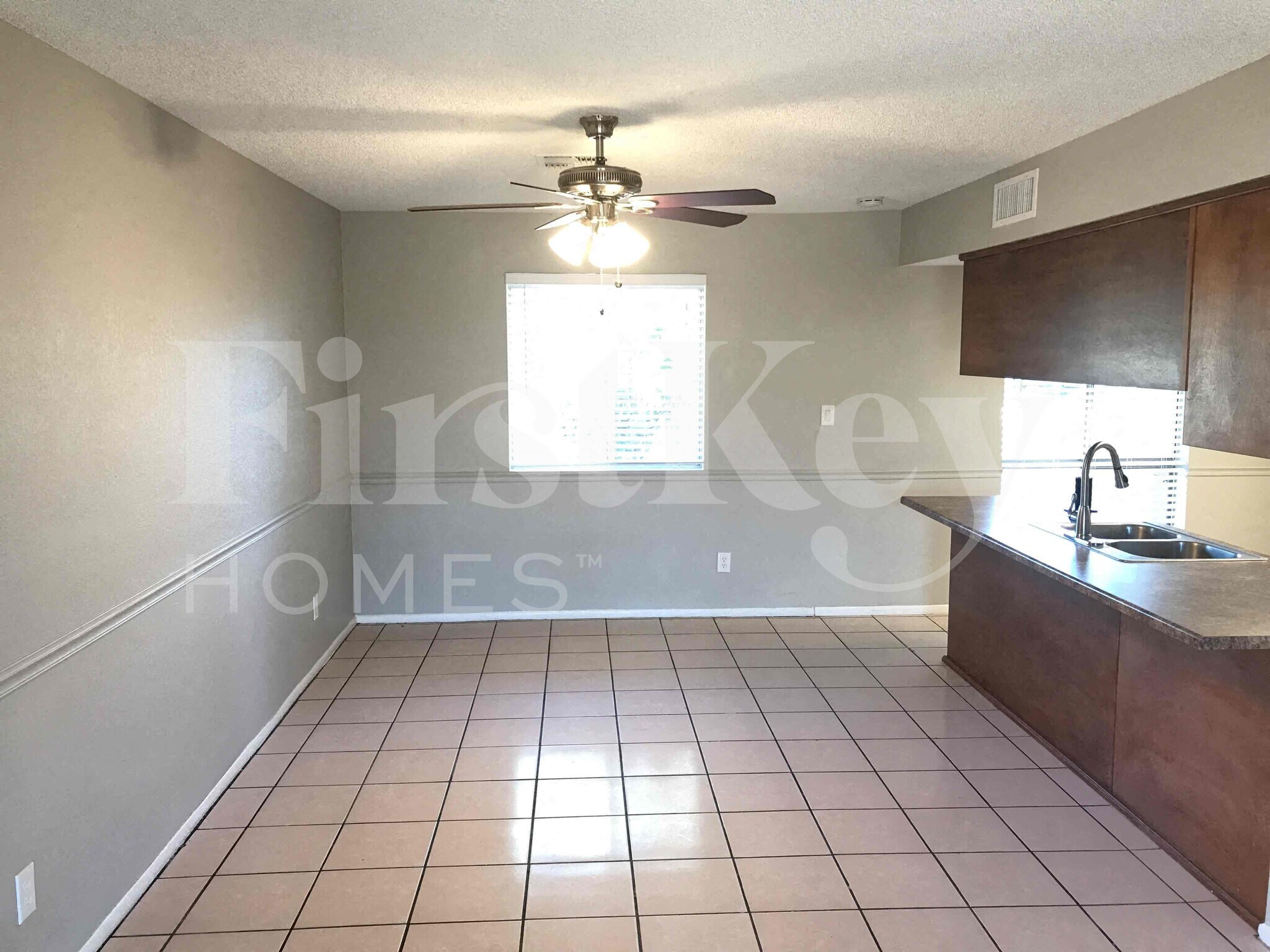 Building Photo - 7629 W Flower St