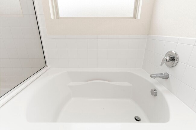Building Photo - 23607 Legano Dr