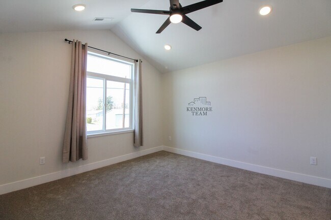 Building Photo - New Construction! 3 Bed/2.5 Bath in Pasco