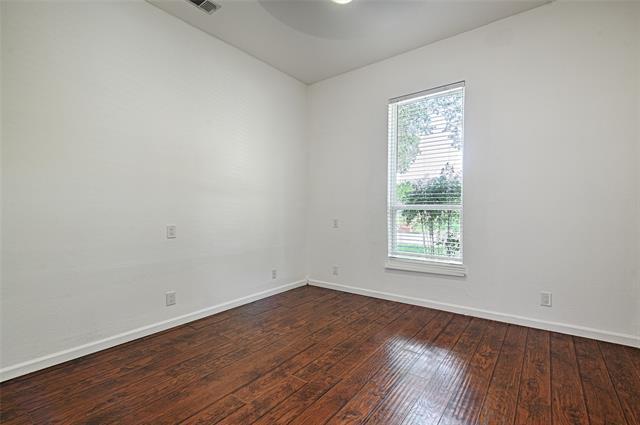 Building Photo - 5021 Andover Dr