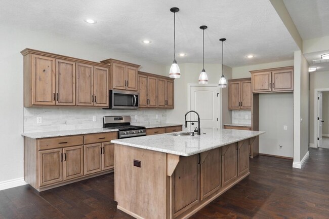 Building Photo - 836 S Black Sands Ave