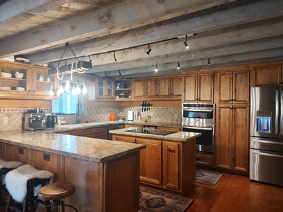 Kitchen with granite counters - 11 Quail Meadow Rd