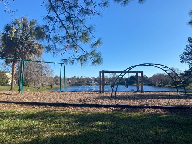 Building Photo - Wonderful 3/2 Home w/ Pond View Near UCF