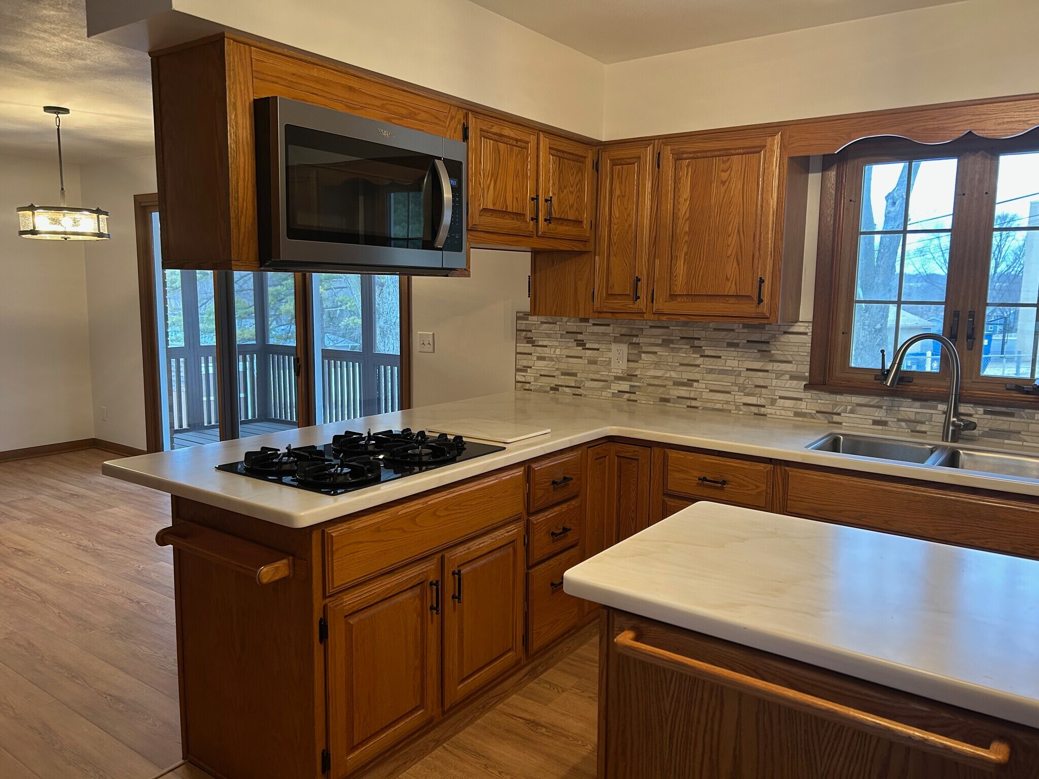 Kitchen - 1511 Hillcrest Ct