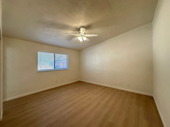 Building Photo - Move In Ready 3 Bedroom!