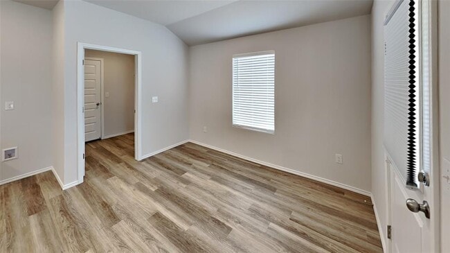 Building Photo - 9709 Laredo Ln