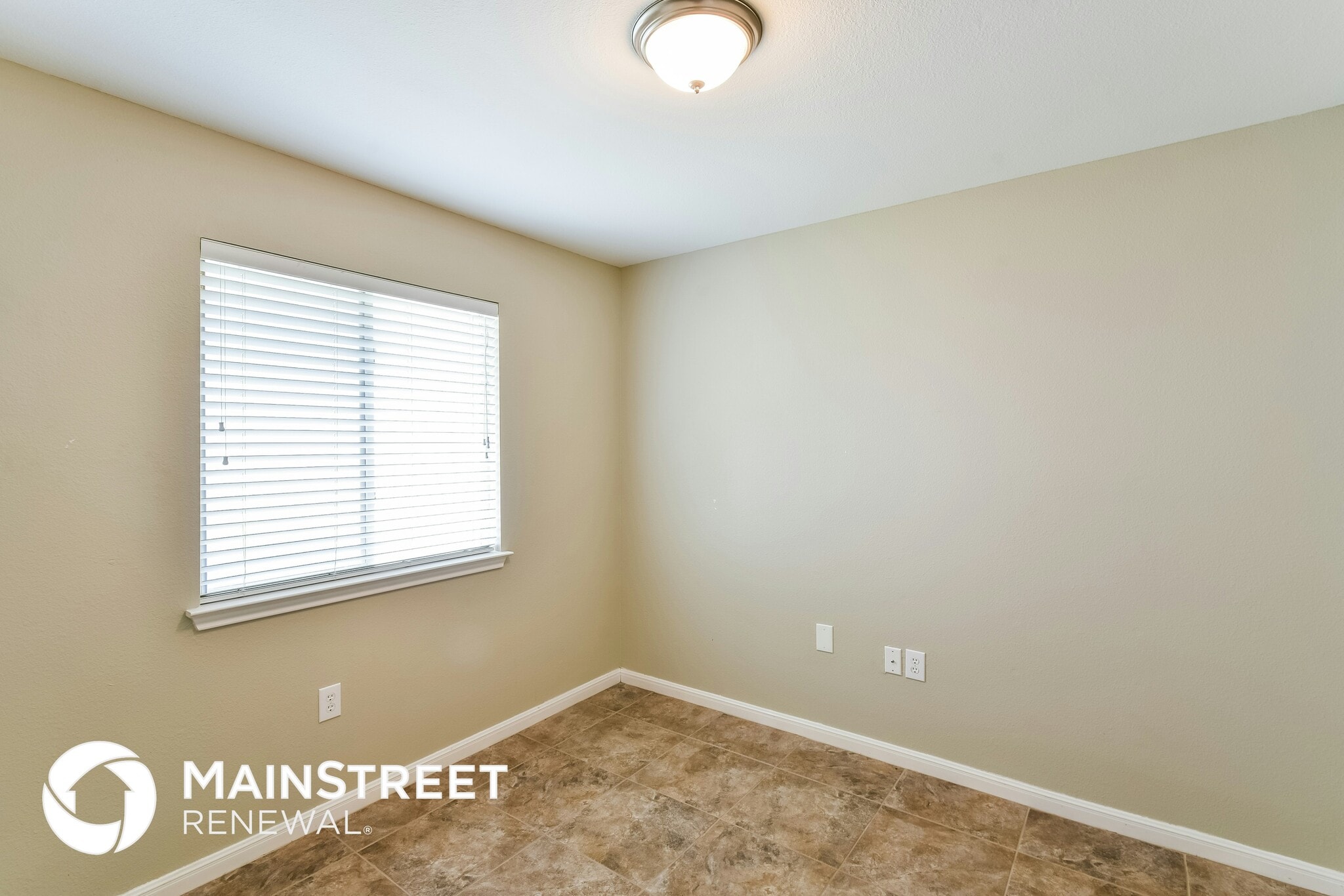 Building Photo - 6319 Cougar Village