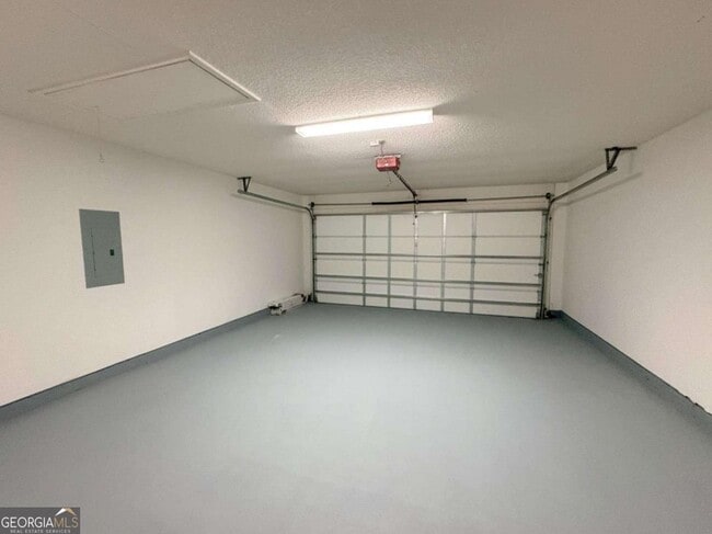 Building Photo - 601 McIntosh Dr