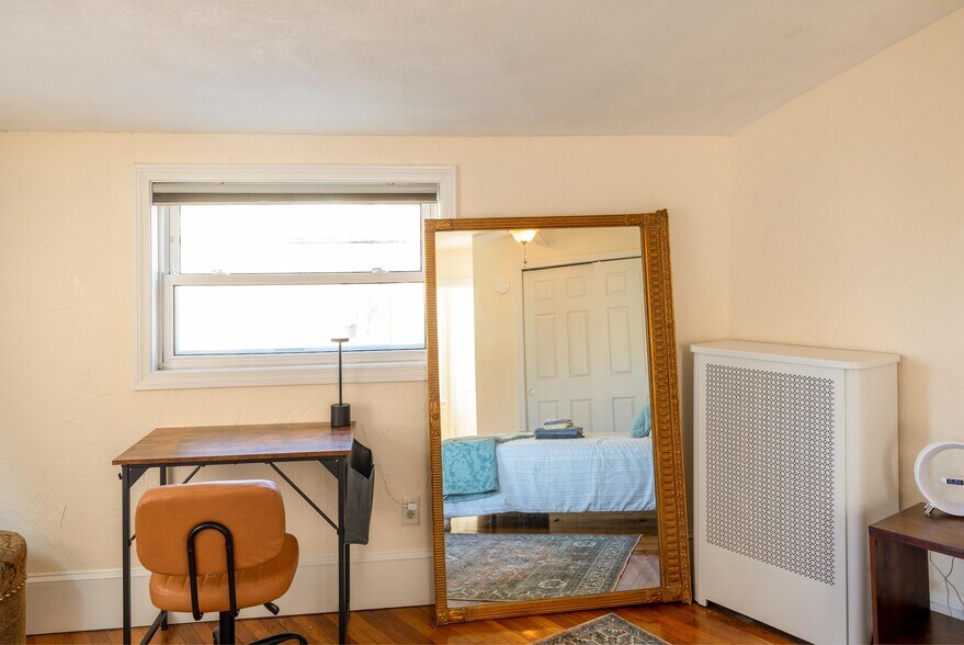 Building Photo - 85 Beach Rd