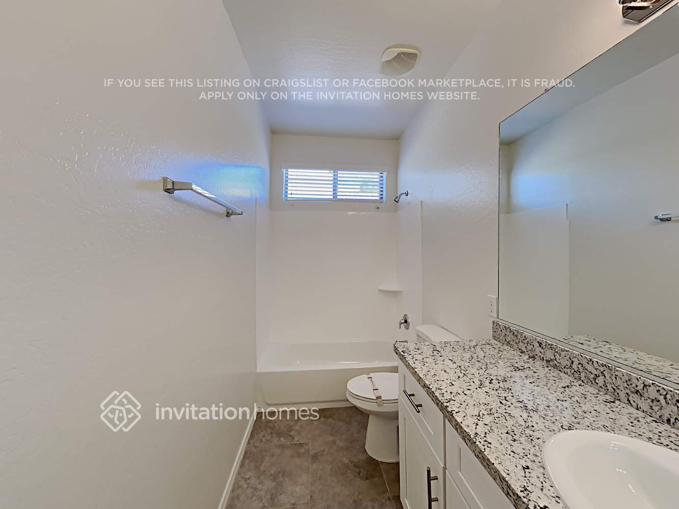 Building Photo - 14524 W Poinsettia Dr