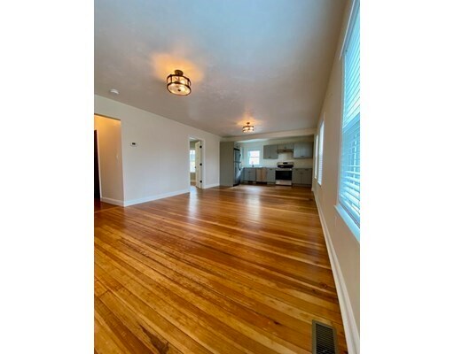 Building Photo - 121 Orne St