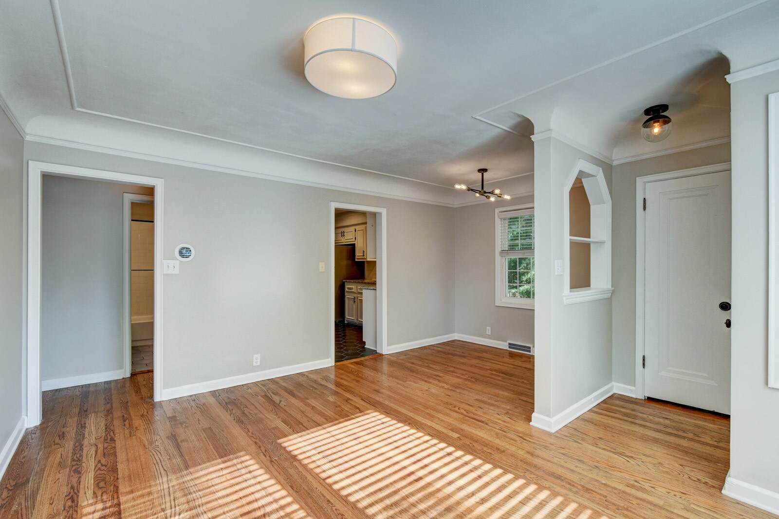 Building Photo - 5210 Rees St