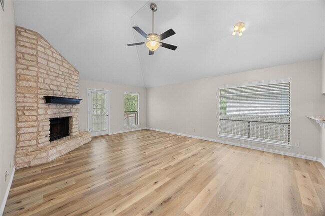 Building Photo - 2608 Water Well Ln