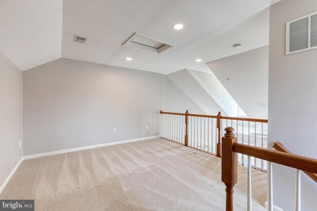 Building Photo - 1503 Martock Ln