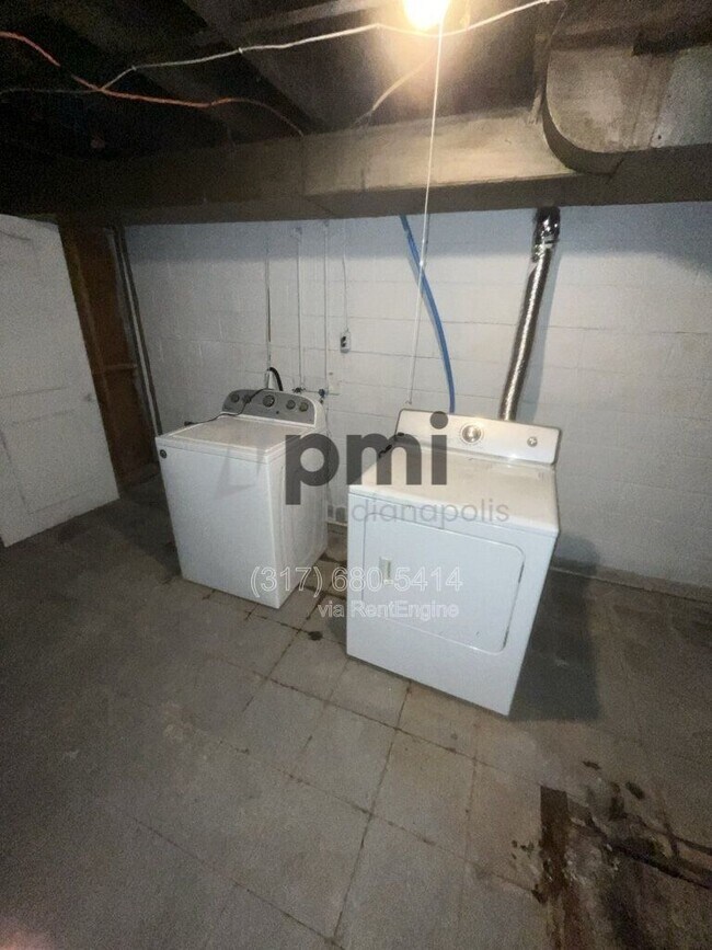 Building Photo - 3539 N Euclid Ave