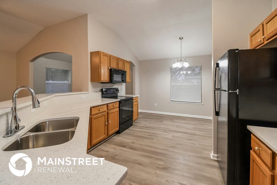 Building Photo - 3011 Brittany Bluff Dr