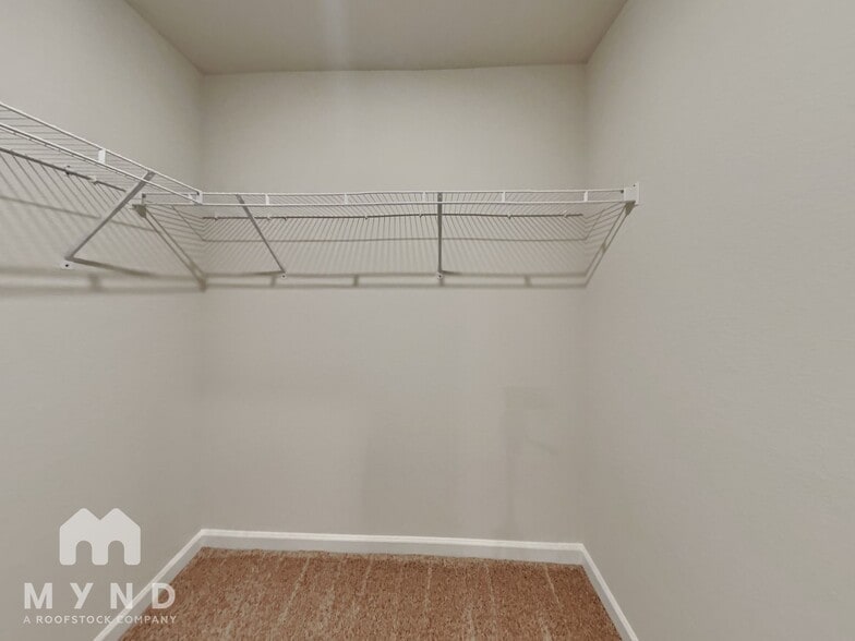 Building Photo - 325 Ivy Bank Dr