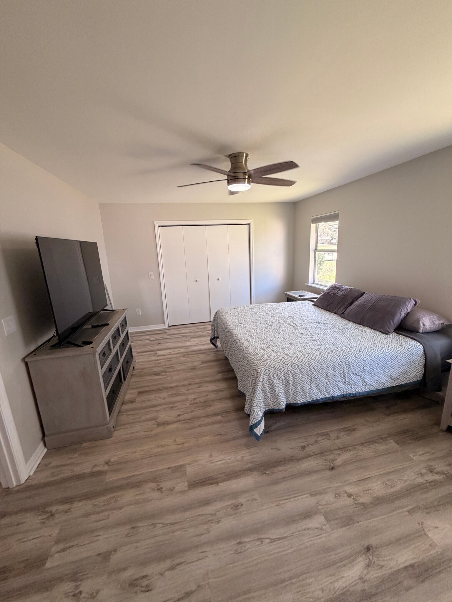 Building Photo - 1430 W Schwartz Blvd