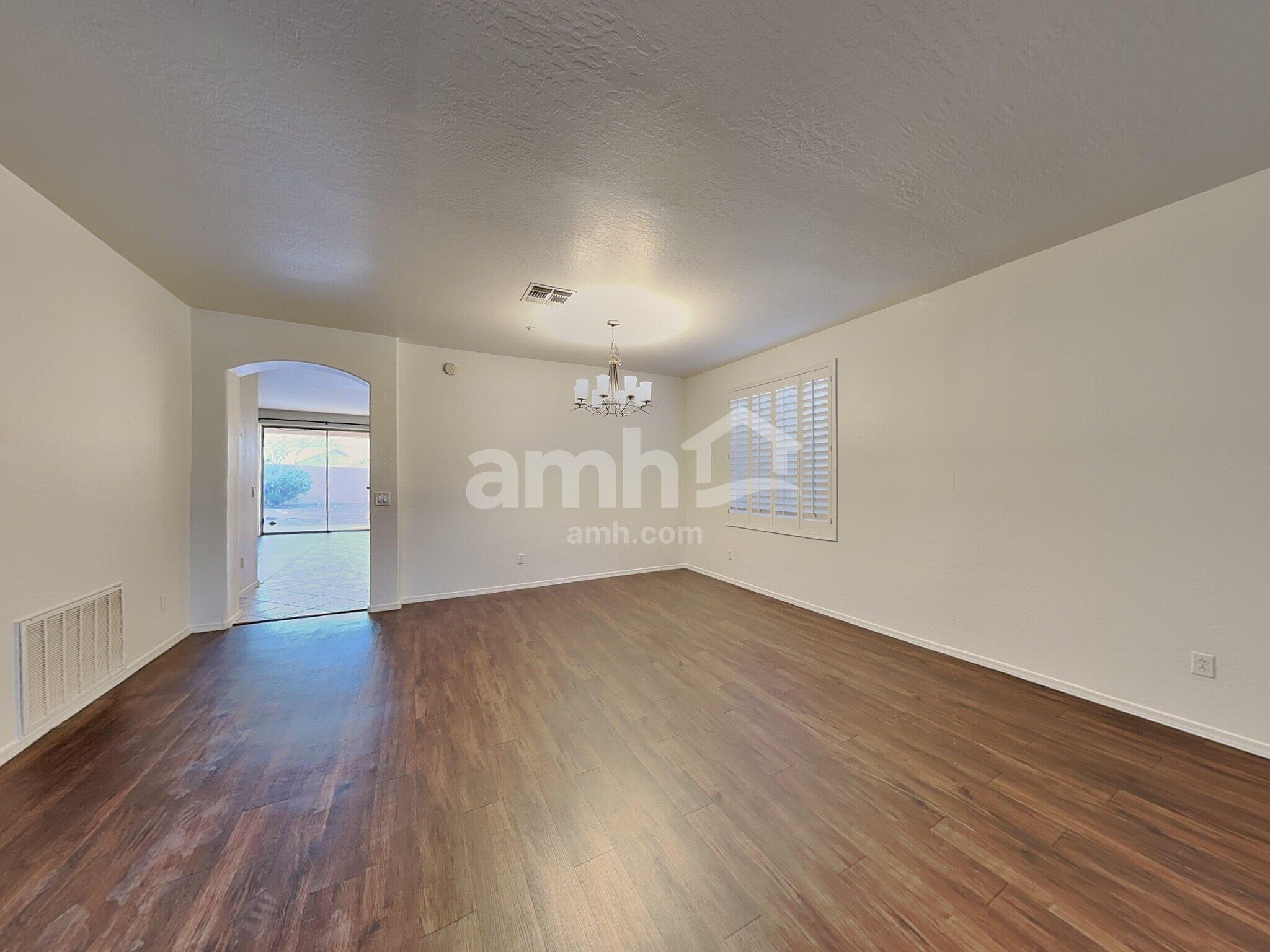 Building Photo - 6829 W Yearling Rd