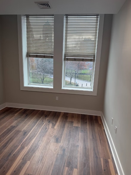 Building Photo - 501 Linden St