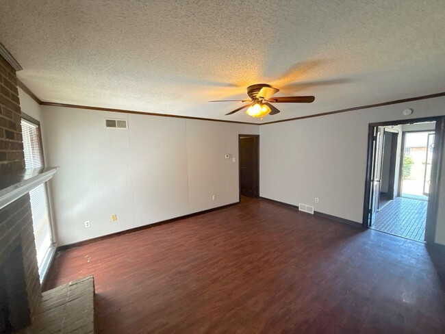 Building Photo - 4336 W Hunters Glen St