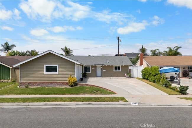 Primary Photo - 17551 Misty Ln