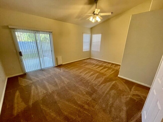 Building Photo - *WONDERFUL SINGLE STORY HOME IN GREEN VALLEY RANCH GATED COMMUNITY!!**